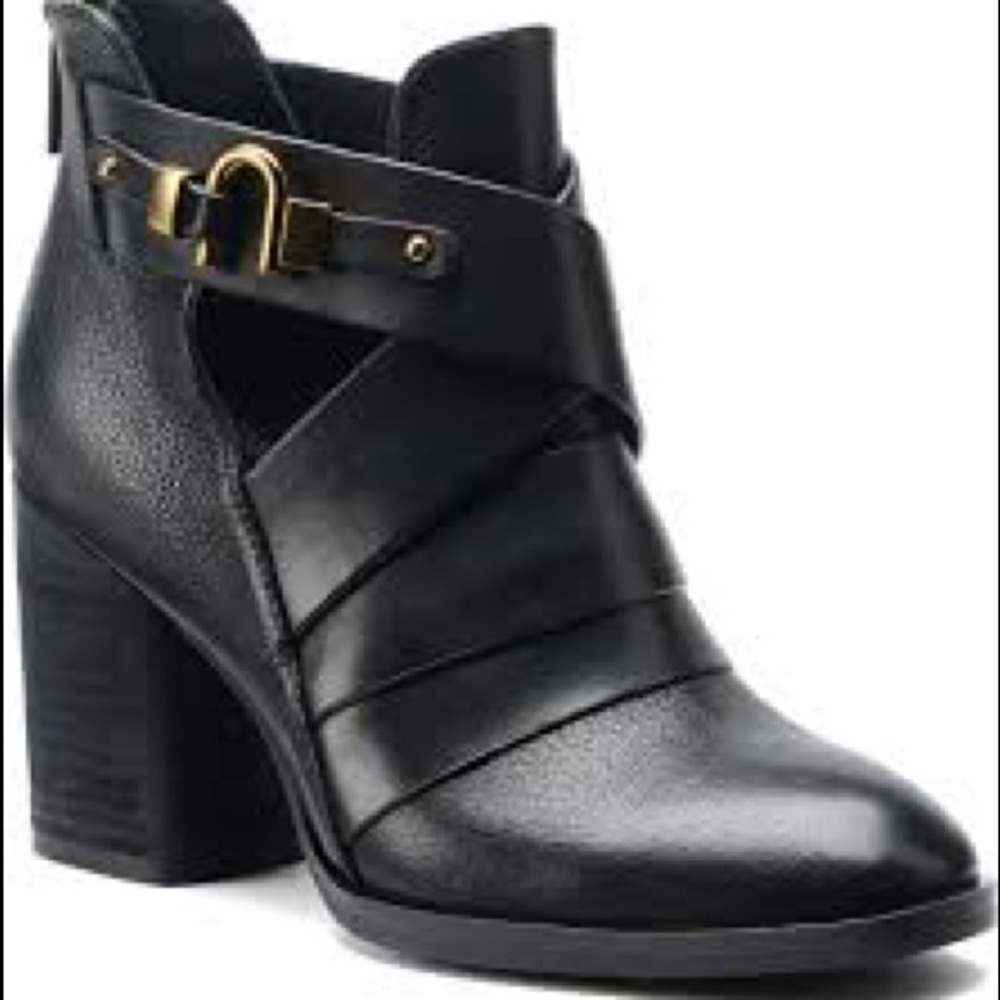 ❤️NWT❤️ Isola authentic boots in black size 10